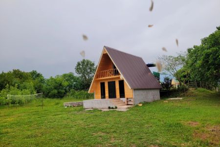کلبه سوئیسی جکوزی دار در شاندرمن - پیرسرا