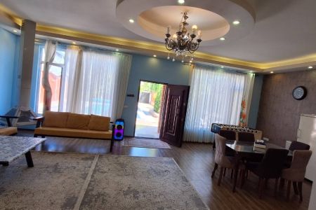 ویلا استخردار در چهارباغ - آغچه حصار