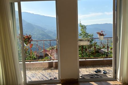 خانه با تراس و بام در ساسنگ مینودشت - ط۲