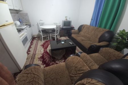 Renting a furnished suite in Kashan - 2nd floor