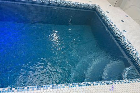 ویلا تریبلکس با استخر و جکوزی در سرخرود
