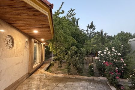 ویلا استخردار در اصفهان - باغ بهادران
