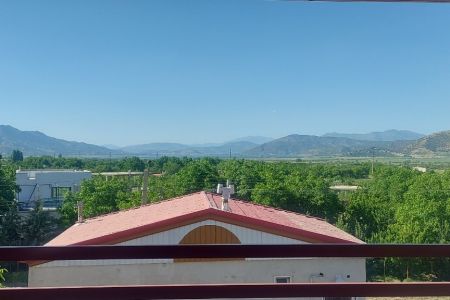 خانه بالکن دار در مریوان - نی - طبقه ۴