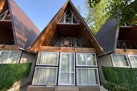 کلبه سوئیسی ساحلی در چاف و چمخاله
