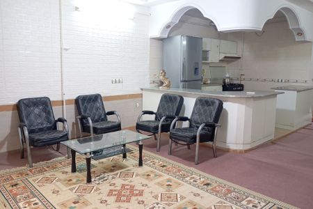سوئیت با حیاط خلوت در آزادشهر - همکف