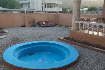 ویلا سنتی با حوضچه آب در سی سخت