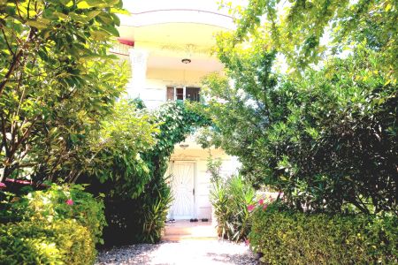 Rental of a courtyard suite in Kelachay