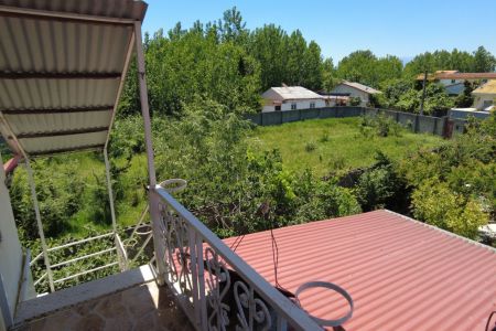 خانه حیاط‌دار در رشت - گیل‌پرده سر - طبقه ۲