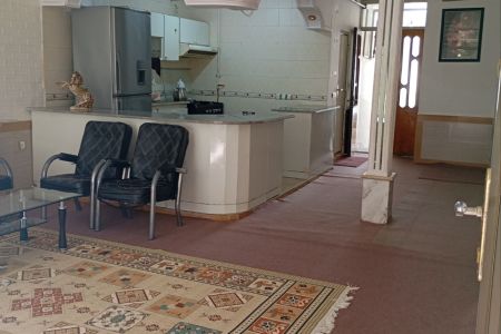 سوئیت با حیاط خلوت در آزادشهر - همکف