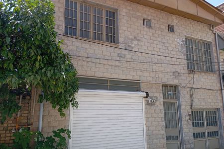 سوئیت با حیاط خلوت در آزادشهر - همکف