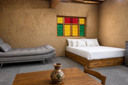 بوتیک هتل در نیاوران تهران - صنوبر