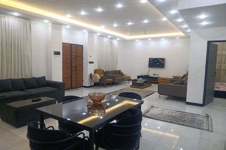 Rent a villa with a pool in Shahriar - Kordzar