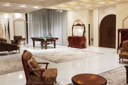 ویلا استخردار در چهارباغ - شهرک زعفرانیه