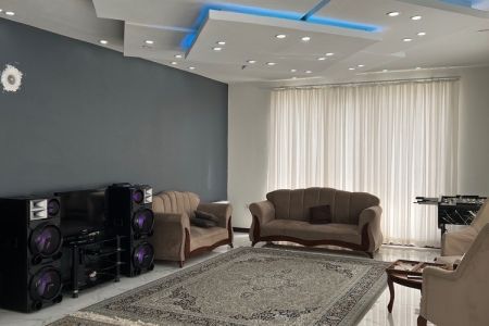 ویلا استخردار در چهارباغ - سلطان آباد