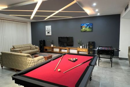 Rent a Triplex Villa with Pool in Izadshahr