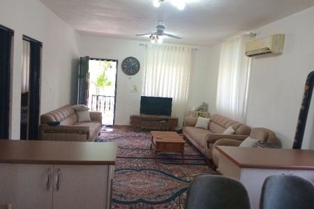 خانه روستایی در صومعه سرا - میانبر