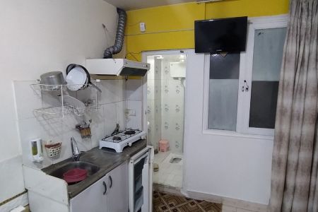اتاق چهارتخته نزدیک حرم در مشهد - زیرهمکف