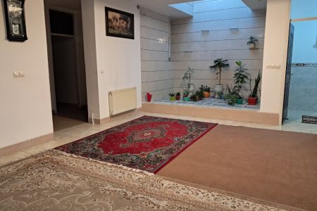 خانه مبله در سرداران شیراز - طبقه دوم