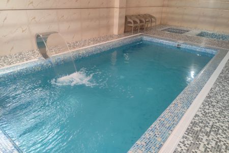 ویلا با‌استخر سانسی در چله خانه کلیبر - همکف