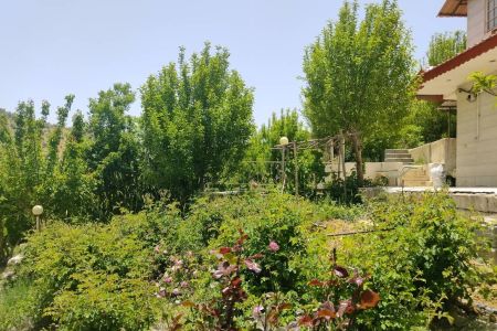 خانه باغ دو طبقه در سپیدان - دولت آباد