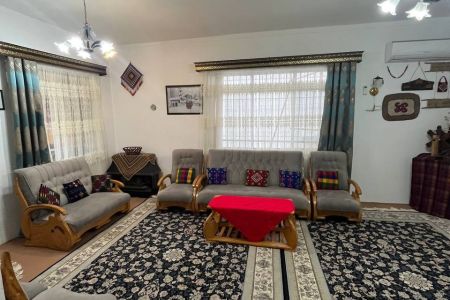 خانه با آلاچیق سنتی نزدیک تلکابین رامسر
