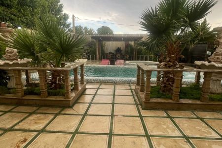 ویلا با استخر آبگرم در چهارباغ - رونده