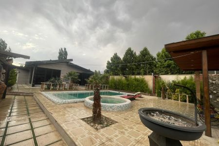 ویلا با استخر آبگرم در چهارباغ - رونده
