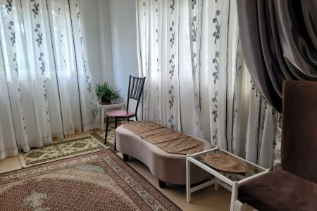 اجاره خانه مبله در نمین - طبقه سوم