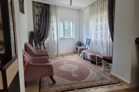 اجاره خانه مبله در نمین - طبقه سوم