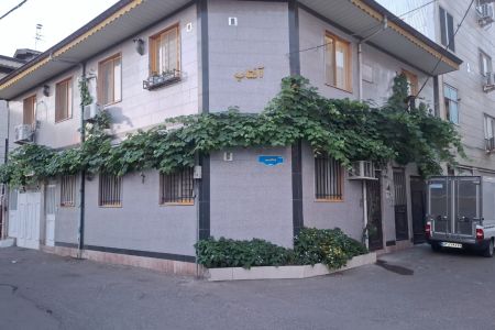 سوئیت در بلوار قلی پور رشت - همکف
