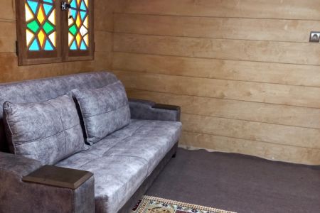 کلبه چوبی نزدیک پارک ساحلی در شاندرمن
