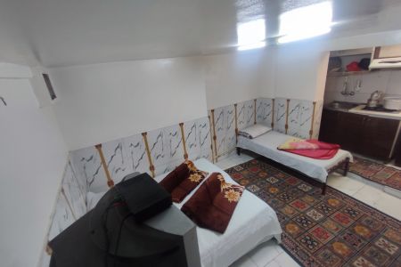 مهمان خانه نزدیک حرم - سه تخته - زیرهمکف