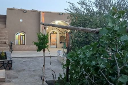 خانه با معماری سنتی در دامغان - علیان
