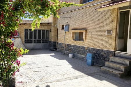 خانه ویلایی در چادگان اصفهان - طبقه اول