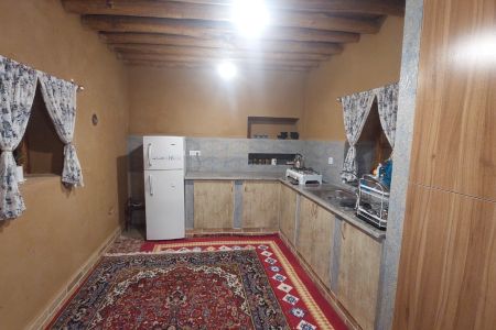 ویلا سنتی با حوضچه آب در سی سخت