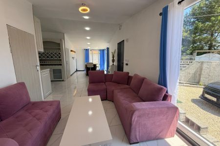 خانه ویلایی در گیسوم - وزمه بیجار