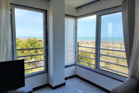 خانه مبله رو به ساحل در فریدون کنار