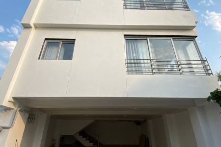 خانه مبله رو به ساحل در فریدون کنار - ط سوم