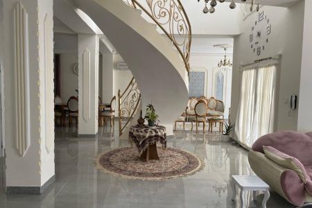 عمارت تریپلکس چهارخوابه در بیستون - سرماج