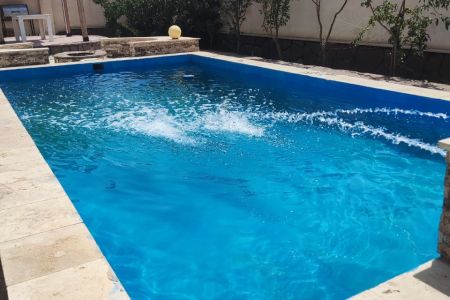 ویلا استخردار در چهارباغ - شهرک زعفرانیه