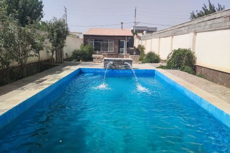 ویلا استخردار در چهارباغ - شهرک زعفرانیه