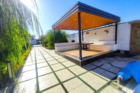 اجاره ویلا استخردار در چهارباغ - عرب آباد