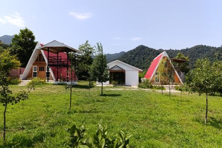 رزرو کلبه سوئیسی نزدیک گیسوم - سیاه بیل