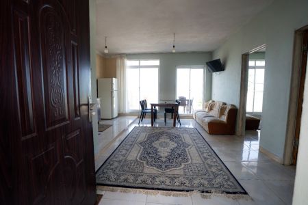 خانه با تراس رو به دریا در خط هشت - طبقه ۲