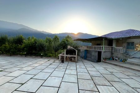 خانه روستایی رو به کوه در مینودشت - ملاشی