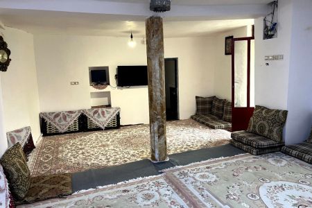 خانه روستایی رو به کوه در مینودشت - ملاشی