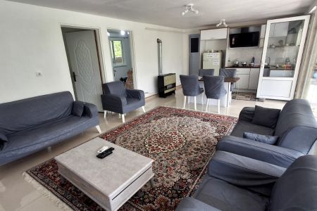خانه ویلایی در شفت - گیشم