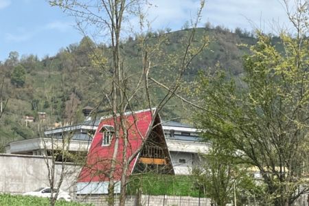 کلبه سوئیسی در لاهیجان - کوبیجار