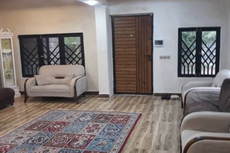 کلبه با نمای چوبی در آستانه اشرفیه - تازه آباد
