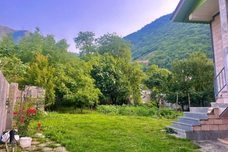 خانه ویلایی در چمستان - وازسفلی - همکف